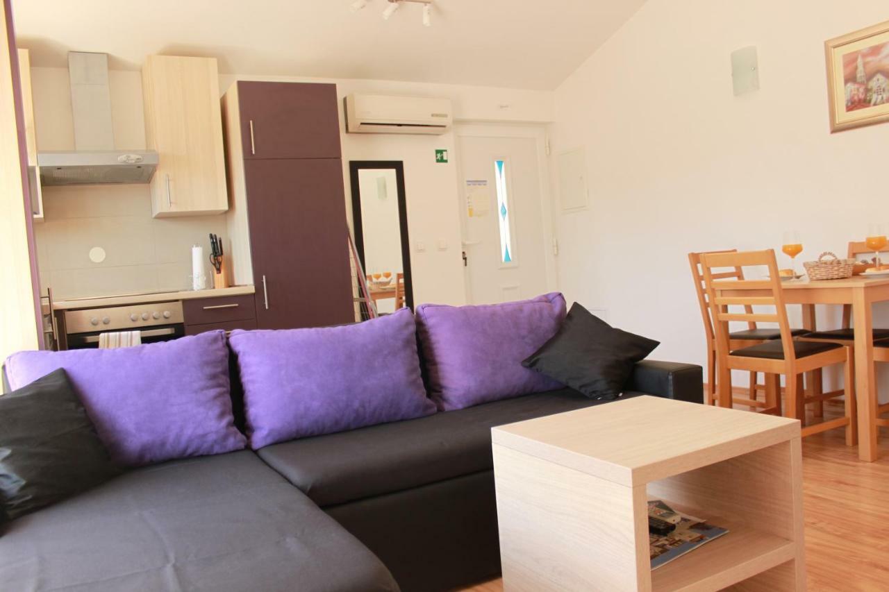Ferienwohnung Apartman Relax Marina Exterior foto
